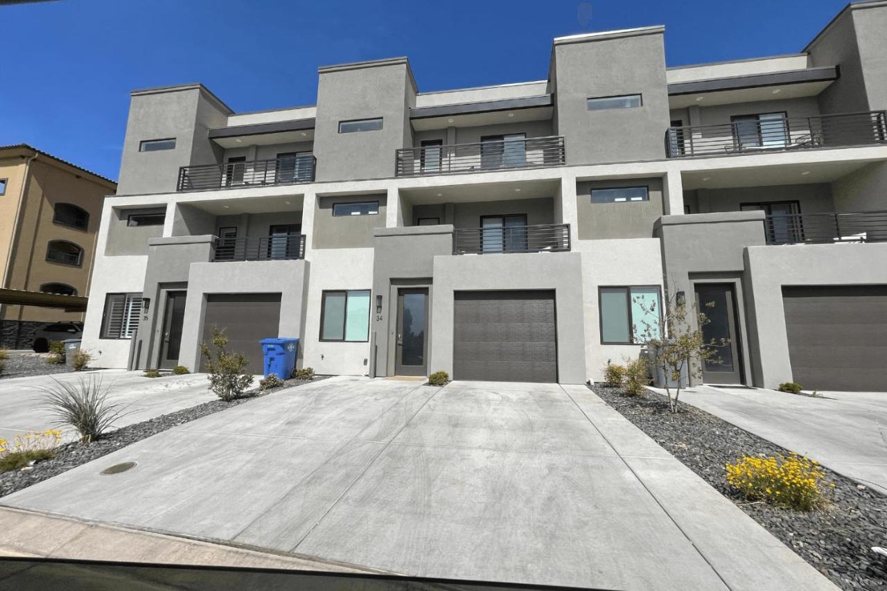 Lofts 13 4-Bedroom Modern Loft Steps From The Pool St. George Exterior photo