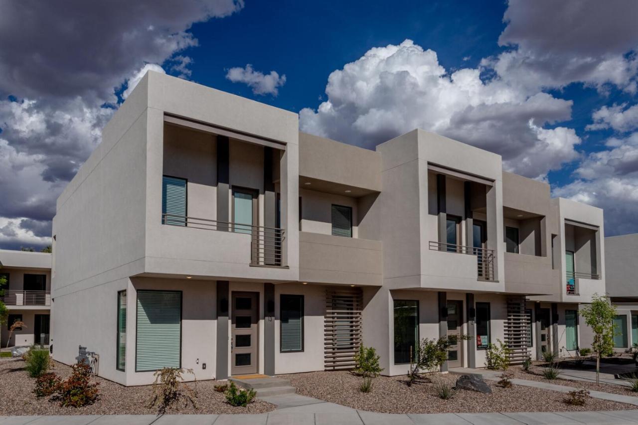 Lofts 13 4-Bedroom Modern Loft Steps From The Pool St. George Exterior photo